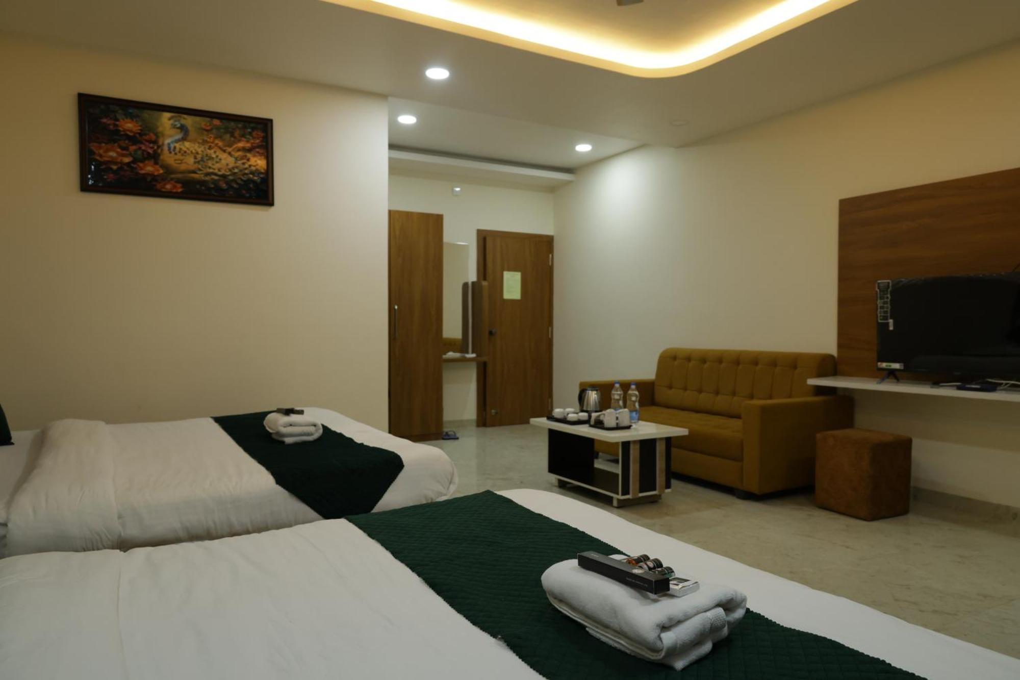 Hotel The Prime Land Hoshangabad 外观 照片