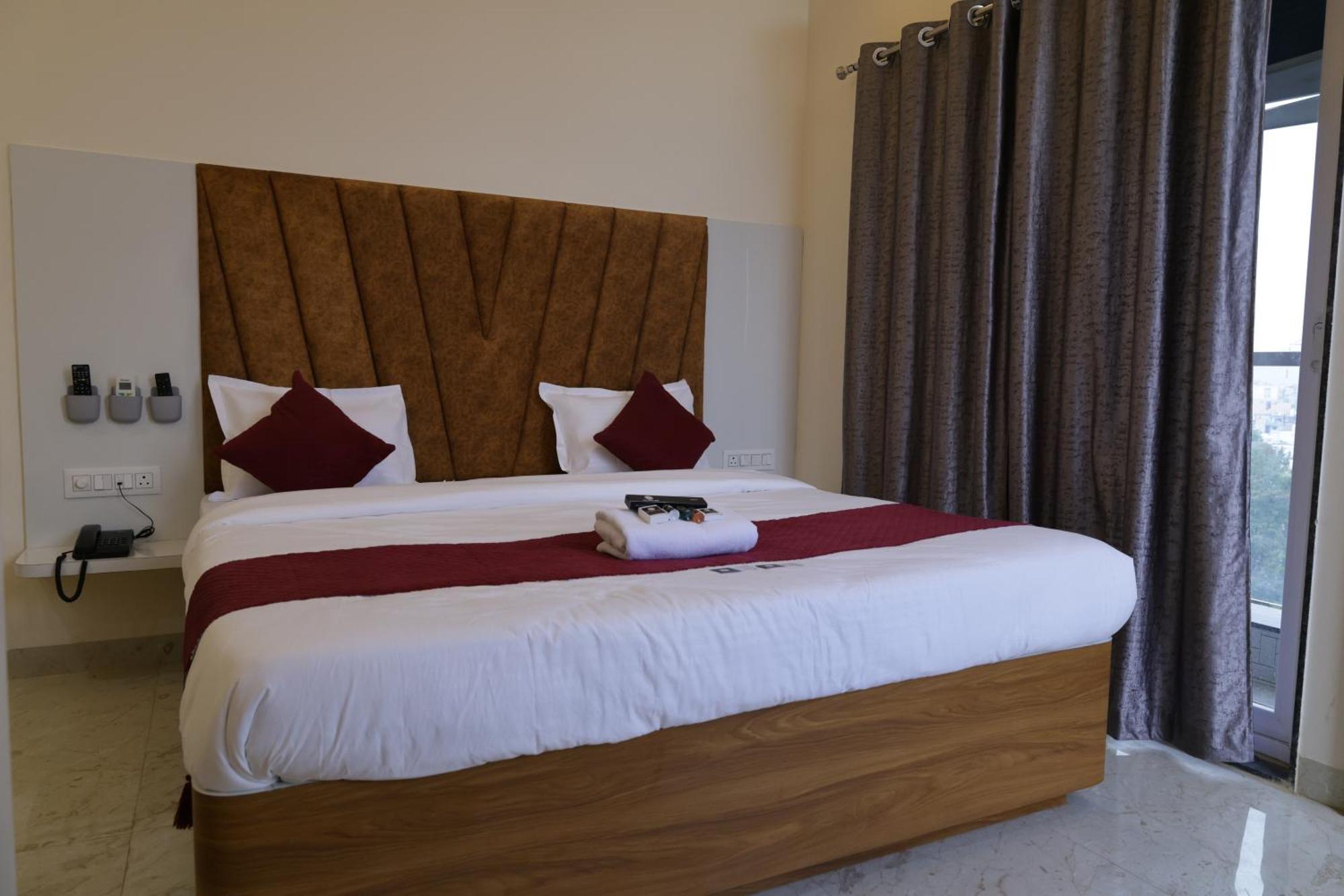 Hotel The Prime Land Hoshangabad 外观 照片